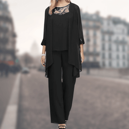 Chic und Stil | The Chic and Comfortable Three-Piece Ensemble