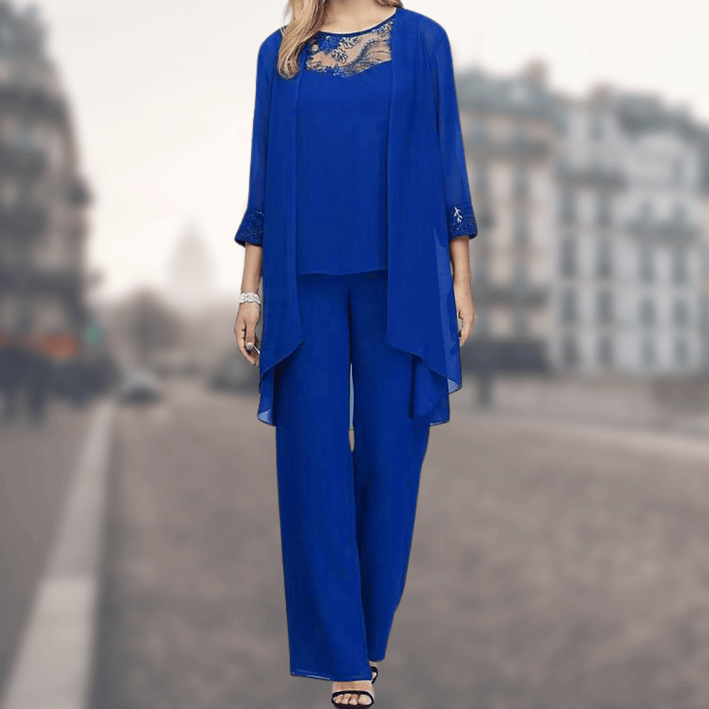 Chic und Stil | The Chic and Comfortable Three-Piece Ensemble