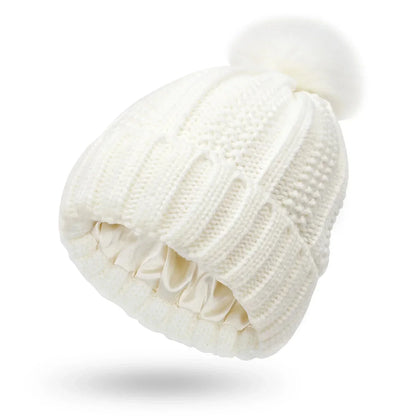 Chic and Style | Satin-lined knitted hat 