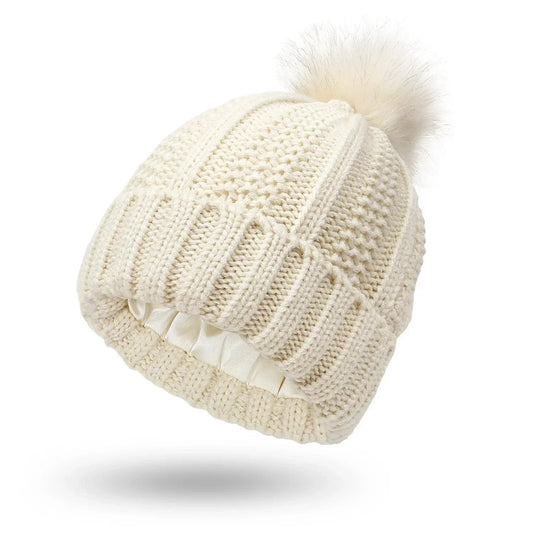 Chic and Style | Satin-lined knitted hat 
