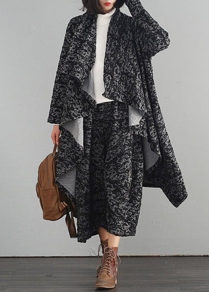 Chic und Stil | V-neck asymmetrical trench coats and crop pants two-piece set