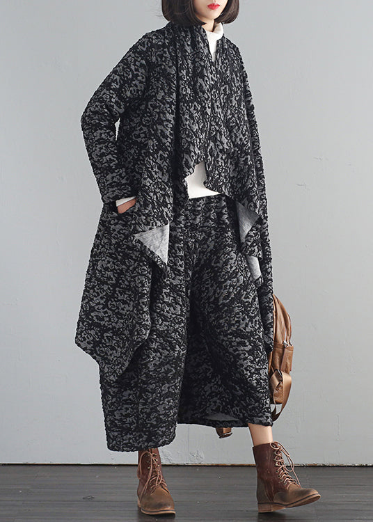 Chic und Stil | V-neck asymmetrical trench coats and crop pants two-piece set