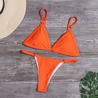 Chic und Stil | Orange Bikini with Ring Details