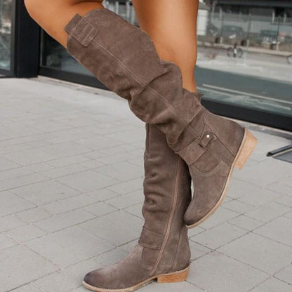 Chic und Stil | Warm Suede Boots - Cozy Winter Shoes