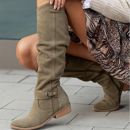 Chic und Stil | Warm Suede Boots - Cozy Winter Shoes