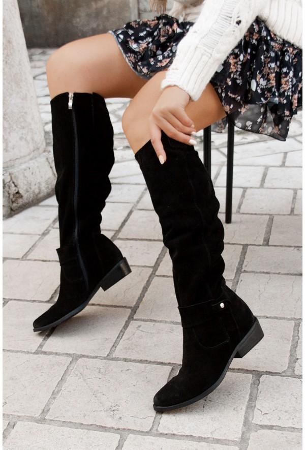 Chic und Stil | Warm Suede Boots - Cozy Winter Shoes