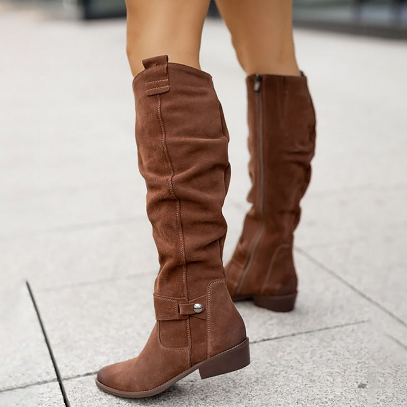 Chic und Stil | Warm Suede Boots - Cozy Winter Shoes