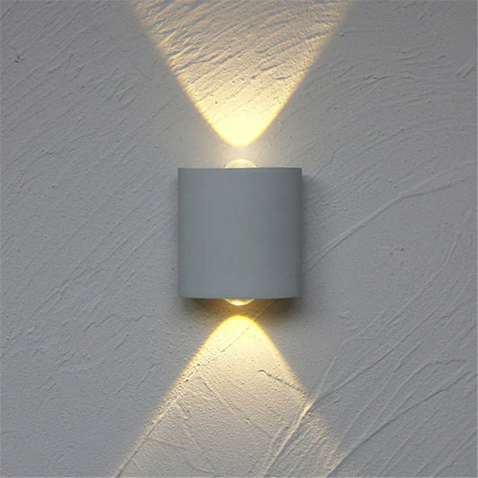 Applique Murale Extérieure LED Moderne - Économique en Énergie & Résistante aux Intempéries-Luminaires d'extérieur / solaires-ChicUndStil