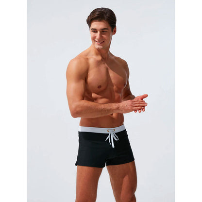 Chic und Stil | Modern Swim Shorts Model with Comfort Waistband