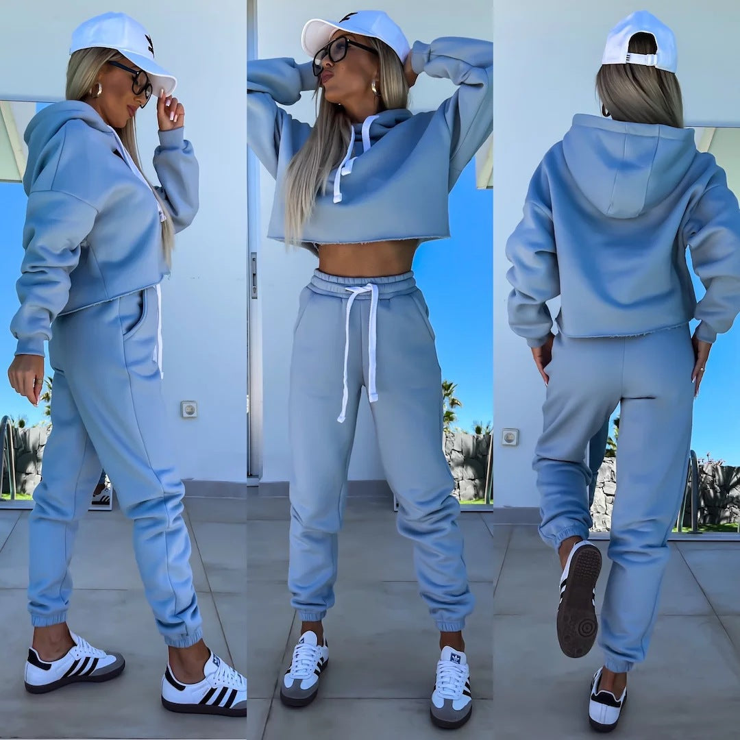 Cropped hoodie set and jogger pants for ladies with elastic waist and drawstring Chic and Style