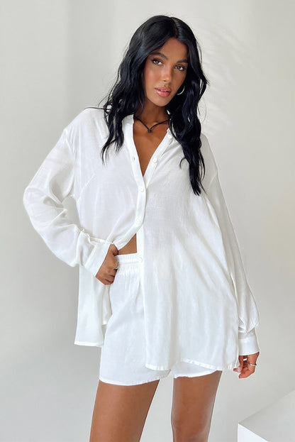 Ensemble de pyjama décontracté et aérien pour femmes avec chemise à bouton et shorts Chic und Stil