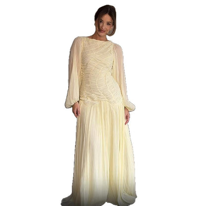 Robe maxi pour femmes avec des plis raffinés et des longues manches élégantes Chic und Stil