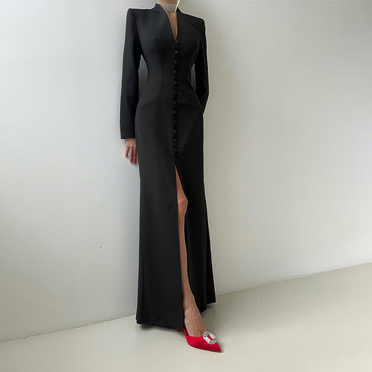Robe maxi élégante pour femmes avec une coupe cintrée et des boutons Chic und Stil