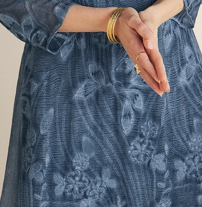 Robe midi décontractée pour femmes avec motifs floraux et manches ¾ Chic und Stil