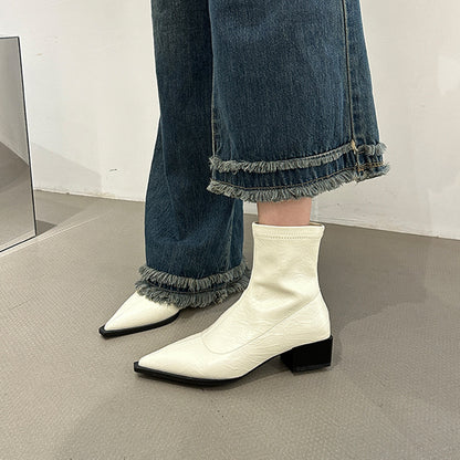 Bottes élégantes pour dames avec bout pointu et talon carré Chic und Stil