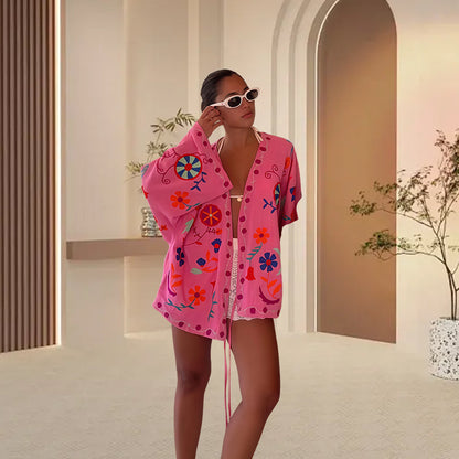 Ladies beach kimono with colorful floral pattern and relaxed fit Chic and Style
