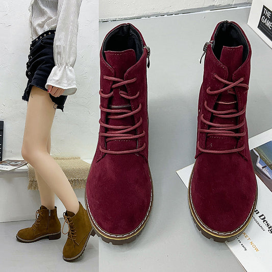Bottines pour femmes en daim à la mode avec fermeture éclair supplémentaire et semelle profilée légère Chic und Stil
