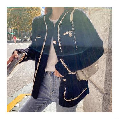 Dames cardigan à la mode avec des coutures contrastées élégantes et des détails de boutons Chic und Stil