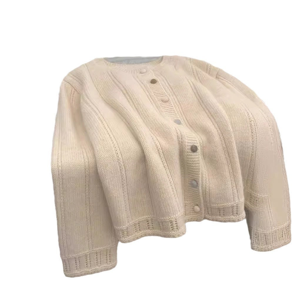Dames gros tricot cardigan avec un élégant motif côtelé et fermeture à boutons Chic und Stil