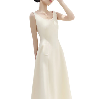 Robe midi femme en A avec silhouette classique Chic und Stil