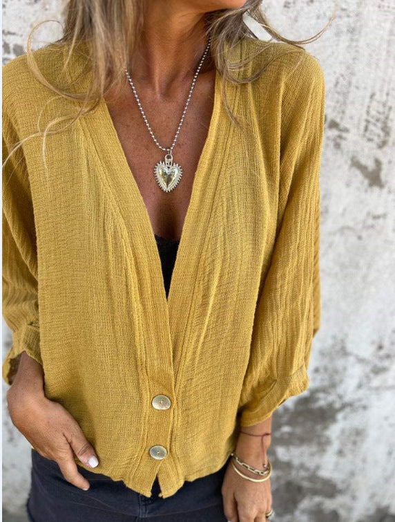 Blouse croisée pour femmes avec fermeture à bouton et tissu léger Chic und Stil
