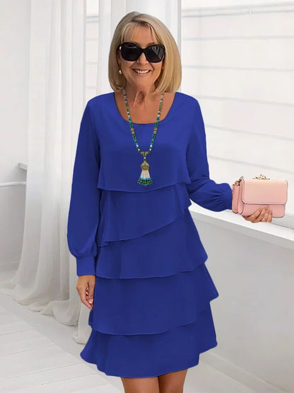 Robe à volants pour femmes avec des couches élégantes et des manches longues Chic und Stil