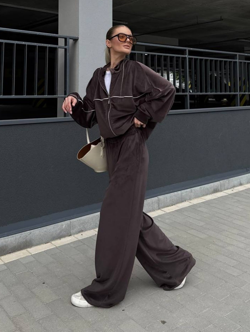 Chic and Style women's sporty velour lounge set with full zip and wide pants