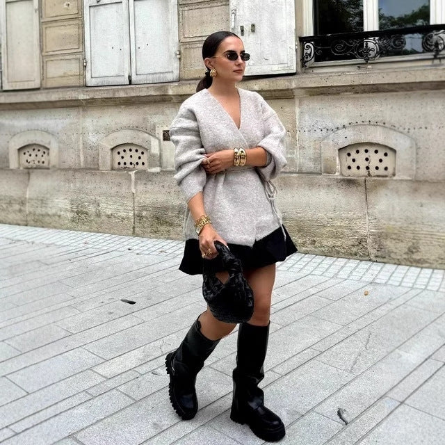 Pull-over à nouer pour femmes avec taille et détails stylés Chic und Stil