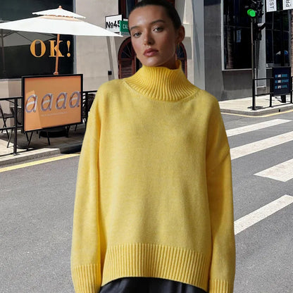 Pull en tricot pour femmes avec col haut et coupe large Chic und Stil