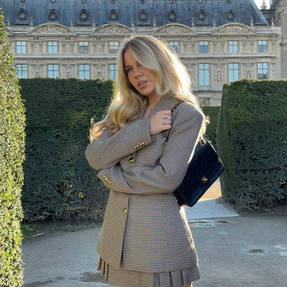 Dames Élégant blazer à carreaux avec jupe assortie Chic und Stil