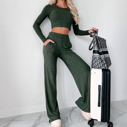 Comfortable long-sleeve cropped top set for ladies and loose lounge pants Chic and Style