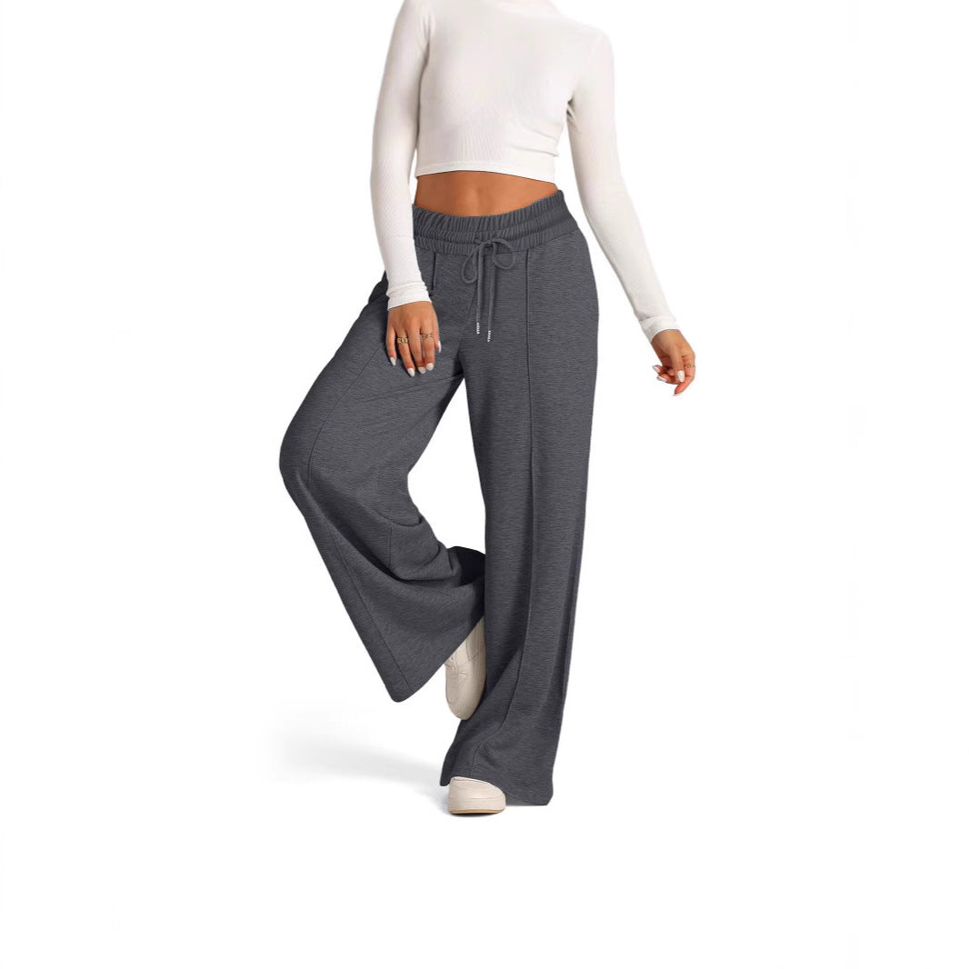 Women's sweatpants with a loose fit and practical pockets Chic und Stil