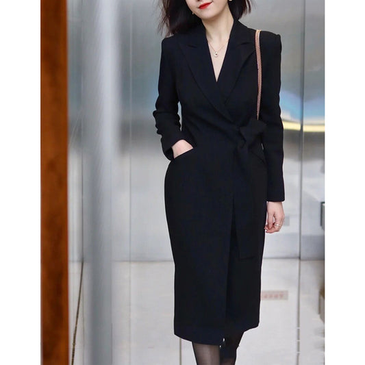 Robe enveloppante ajustée pour femmes avec poches Chic und Stil
