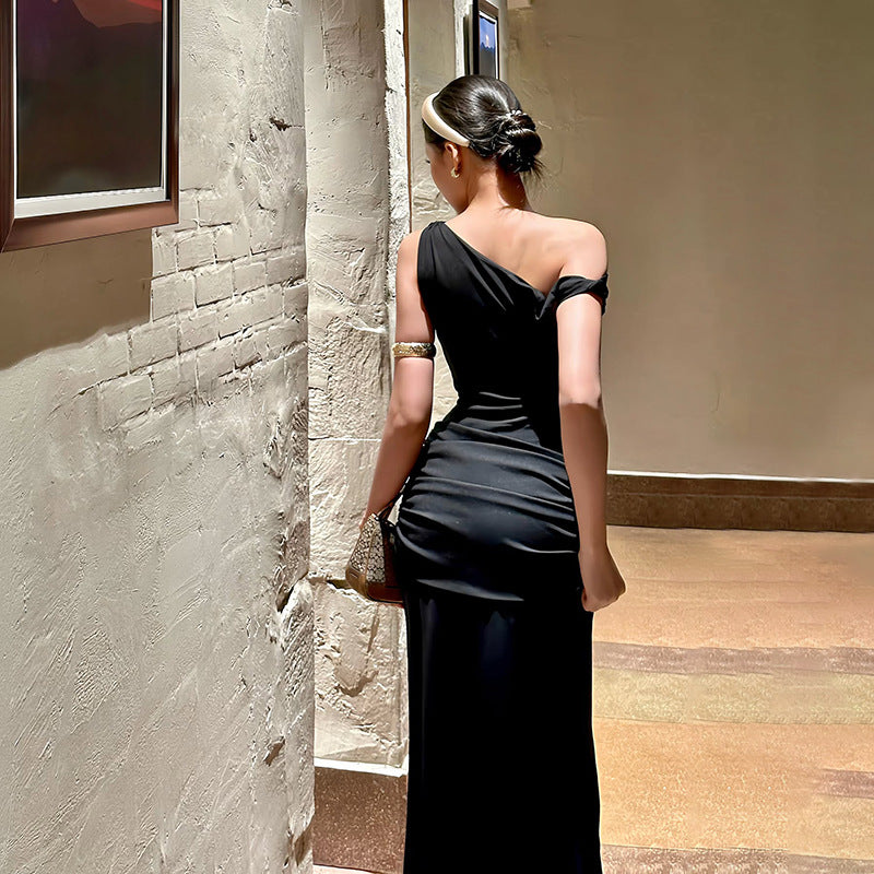 Robe à une épaule pour femme avec fente haute pour la soirée Chic und Stil