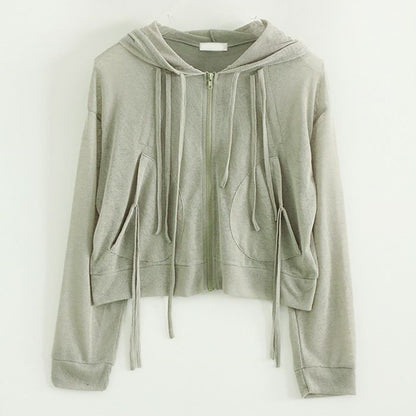 Veste à capuche cropped tendance pour femmes avec une fermeture éclair pratique Chic & Stil