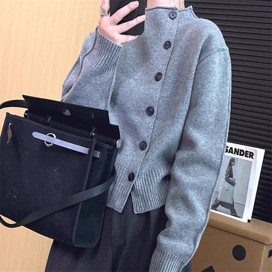 Cardigan femme avec détails de boutons et manches à larges côtes Chic und Stil