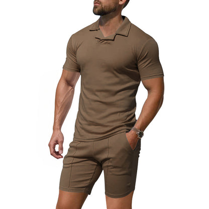 Ensemble sportif pour hommes à manches courtes avec coupe confortable et shorts élastiques Chic und Stil
