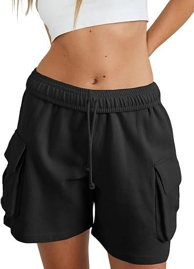 Casual women’s pants with a comfortable elastic waistband and practical side pockets Chic and Style