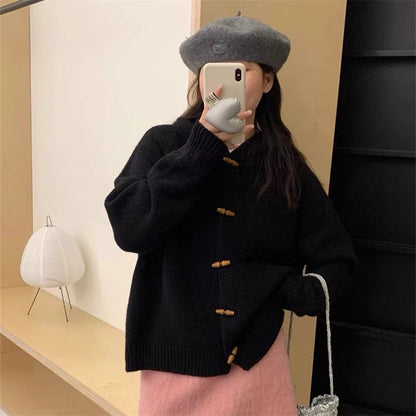 Dames pull à capuche décontracté avec boutons décoratifs Chic und Stil