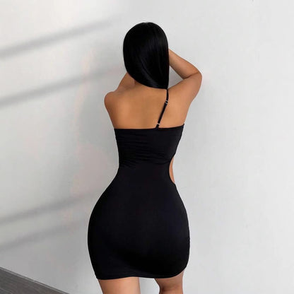 Robe mini à découpes pour femmes avec design asymétrique Chic und Stil