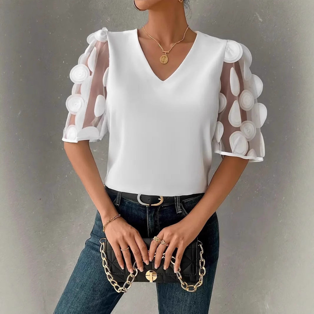 Dames Haut élégant avec des manches bouffantes transparentes et un décolleté en V Chic und Stil