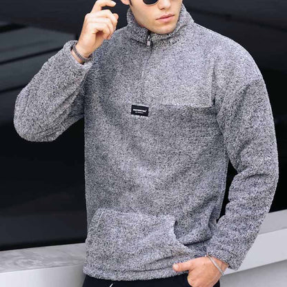 Cozy fleece pullover for men with half zipper and practical pockets Chic und Stil