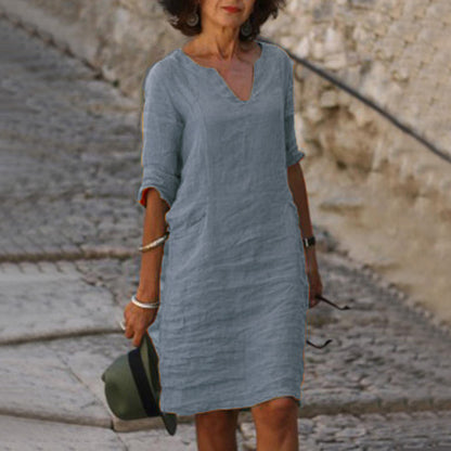 Robe en lin pour femmes avec coupe décontractée et élégant décolleté en V Chic und Stil