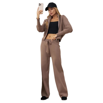 Dames combinaison tricot confortable avec col haut et détails de lacets latéraux Chic und Stil