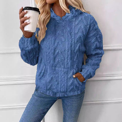 Pull à capuche pour femmes en matériau douillet avec poche kangourou intégrée Chic und Stil