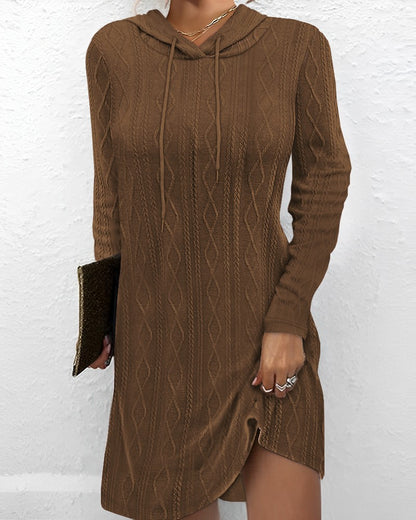 Robe à capuche pour femmes avec motif en tricot texturé Chic und Stil