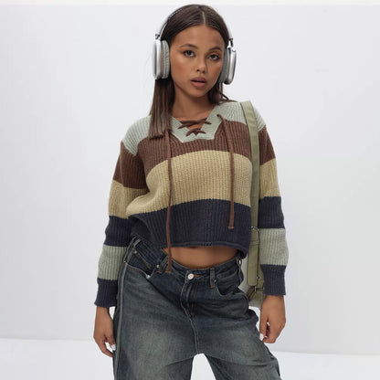 Pull en maille pour femmes avec un décolleté en V décontracté et un détail de lacet décoratif Chic und Stil