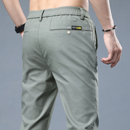 Elegant casual pants for men with a comfortable fit and practical pockets Chic and Style