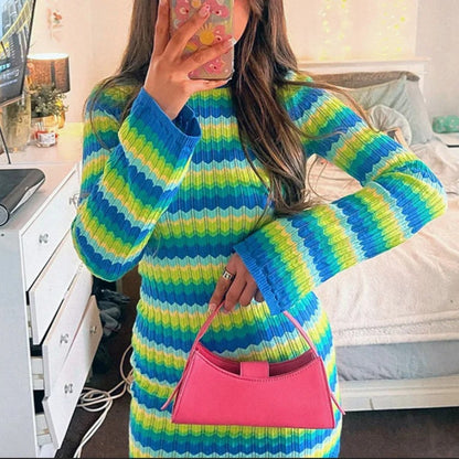 Robe en tricot pour femmes avec motif en vagues et manches longues Chic und Stil