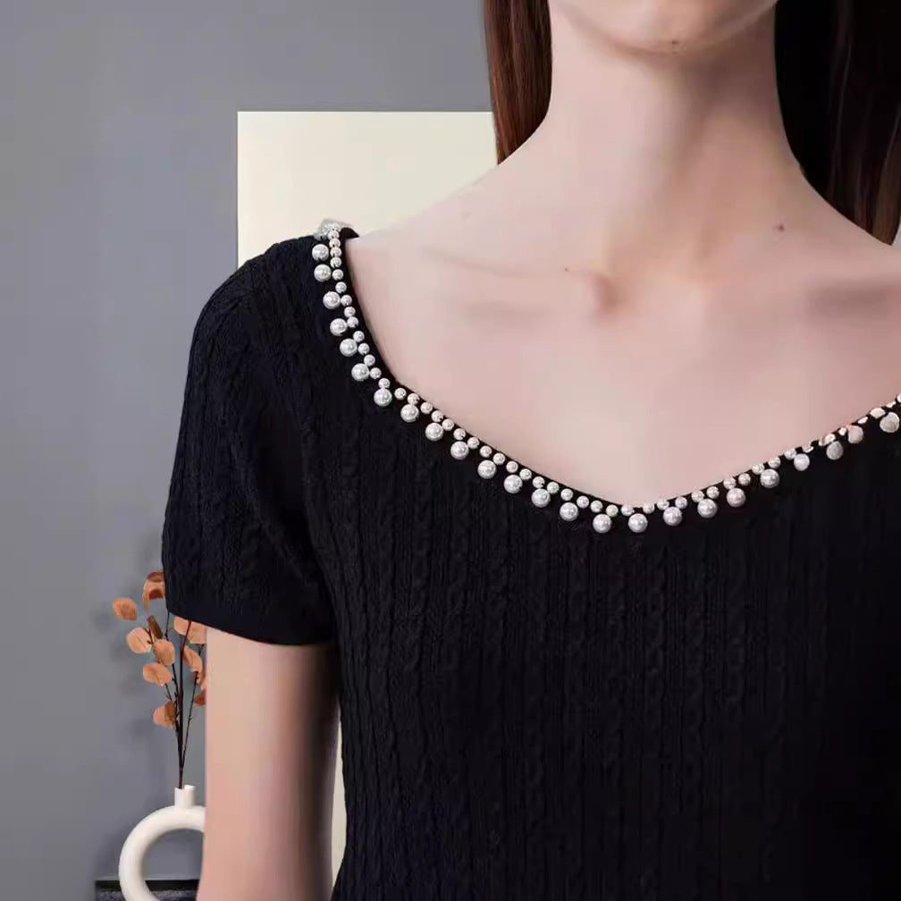 Dames Haut de crop à la mode avec un élégant col rond et des détails de boutons décoratifs Chic und Stil